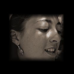 Je sais qu-elle est toute bont-